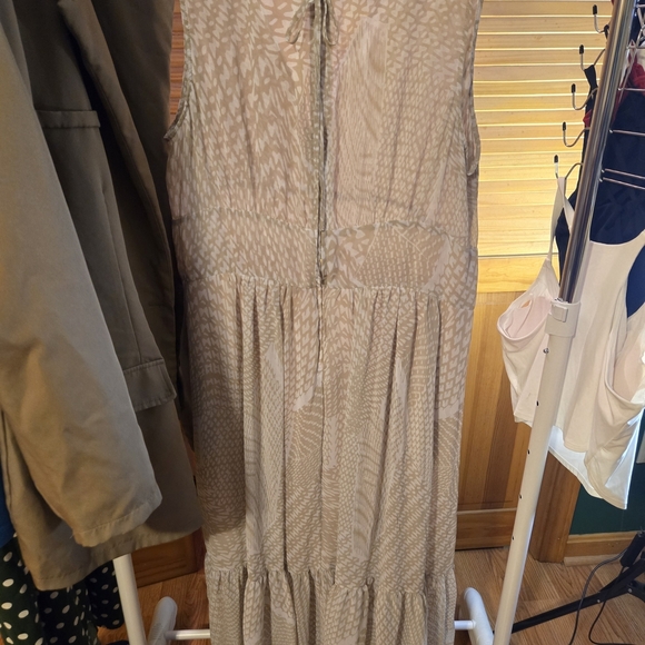 Calvin Klein Chiffon Maxi DRESS - Picture 3 of 6